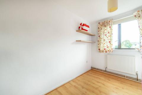 3 bedroom flat to rent, Summerwood Road, Isleworth, TW7