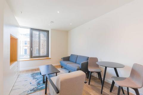 Studio to rent, Vantage Point, Archway, London, N19