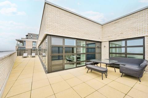 2 bedroom flat for sale, Eastside Quarter, Bexleyheath DA6