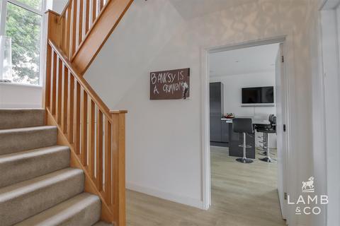 4 bedroom detached house for sale, Frinton Road, Frinton-On-Sea CO13