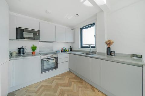 16, Alexandra House Oldham Terrace, London, W3 6NH