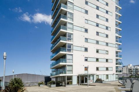 2 bedroom flat to rent, Abbotts Wharf, Poplar, London, E14