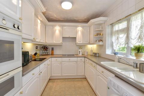 2 bedroom end of terrace house for sale, Stoneycroft Road, Woodford Bridge, Essex