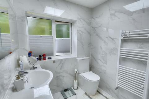 24 Glamis Road, Nottingham, NG5 1EF