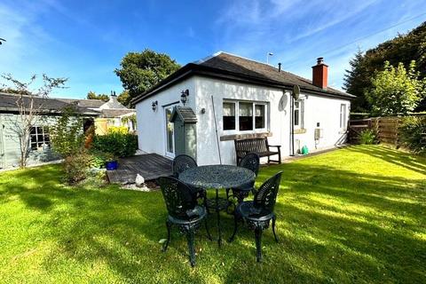 2 bedroom bungalow for sale, 86 Muirs, Kinross