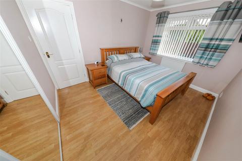 14 Cedar Crescent, Thornton, Kirkcaldy, KY1 4BE