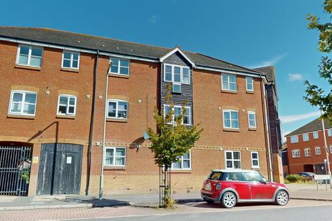 2 bedroom apartment to rent, Earlsworth Road, Ashford TN24