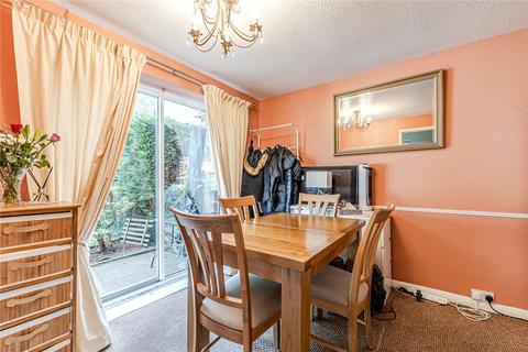 3 bedroom semi-detached house for sale, Turnberry Close, Leeds, West Yorkshire