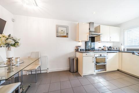 9 Cheyne Park Drive, West Wickham, BR4 9LQ