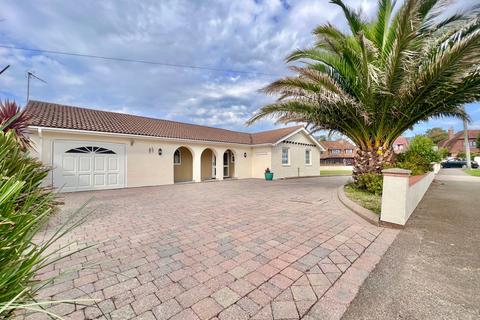 2 bedroom detached bungalow for sale, South Cliff, Bexhill-on-Sea, TN39