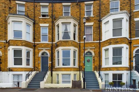 2 bedroom flat for sale, Albemarle Crescent, Scarborough