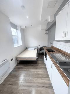 Studio to rent, Abington Street, Northampton NN1