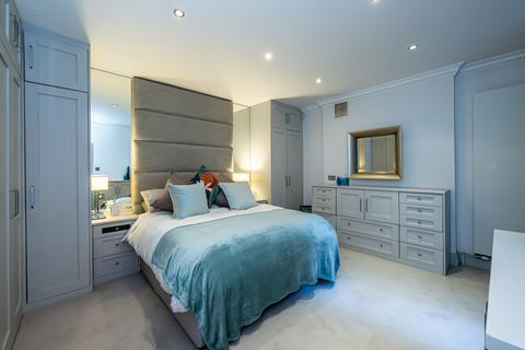 3 bedroom mews for sale, Wyndham Mews, London W1H