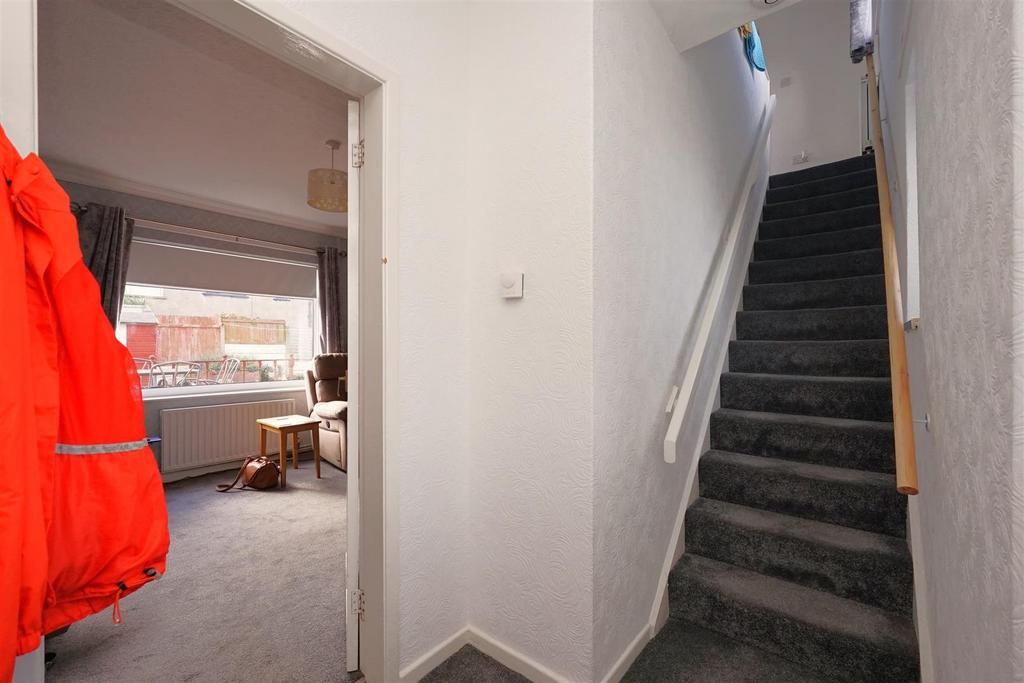 Central Drive, Walney, BarrowInFurness 3 bed mews for sale £149,950