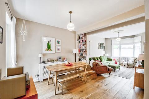 47 Cromwell Road, London, E17 9JN
