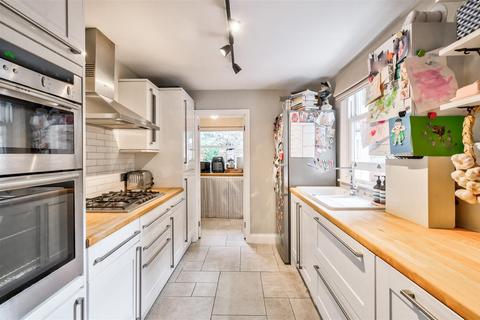 47 Cromwell Road, London, E17 9JN