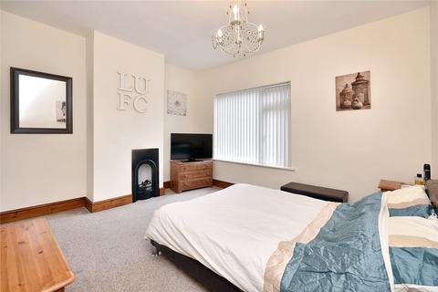 2 bedroom terraced house for sale, Station Road, Kippax, Leeds, West Yorkshire