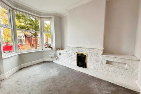 2 bedroom terraced house to rent, Field Bank Grove, Manchester, Greater Manchester, M19