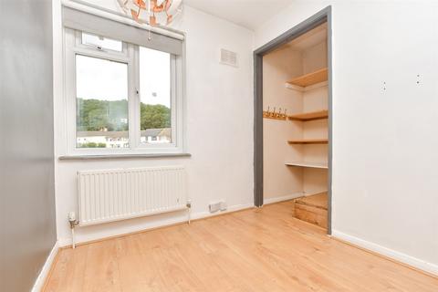 64 Blackthorn Road, Reigate, RH2 7NE