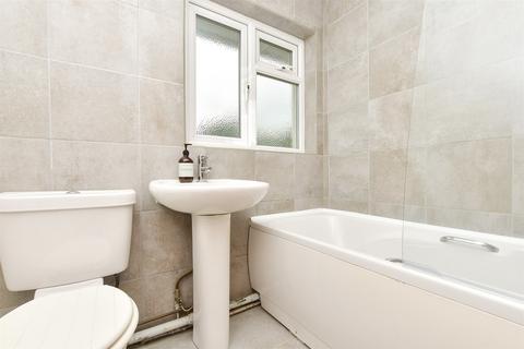 64 Blackthorn Road, Reigate, RH2 7NE