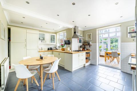 539 Limpsfield Road, Warlingham, CR6 9DX