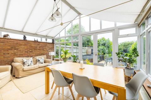 539 Limpsfield Road, Warlingham, CR6 9DX