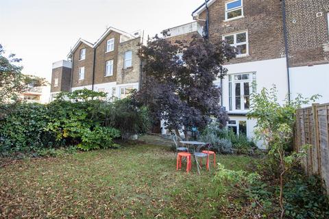 1 bedroom flat for sale, Lausanne Road, Nunhead, SE15