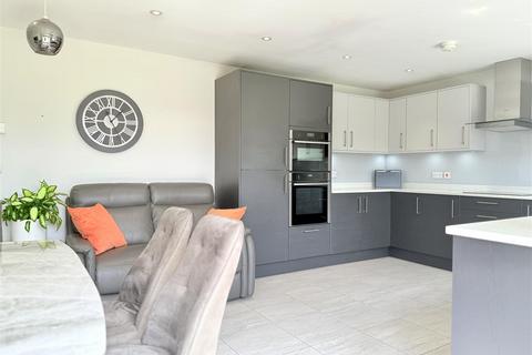 3 Dunningham Drive, Raydon, Ipswich, IP7 5FN