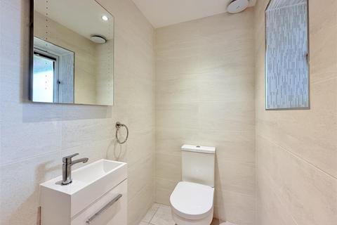 3 Dunningham Drive, Raydon, Ipswich, IP7 5FN