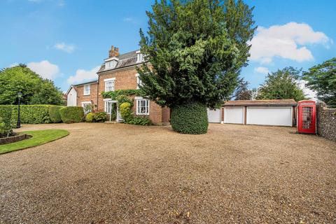 7 bedroom detached house for sale, Leaves Green Road, Keston