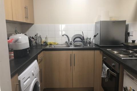 Studio to rent, Camarthen Green, Snowdon Drive, Colindale, London, NW9