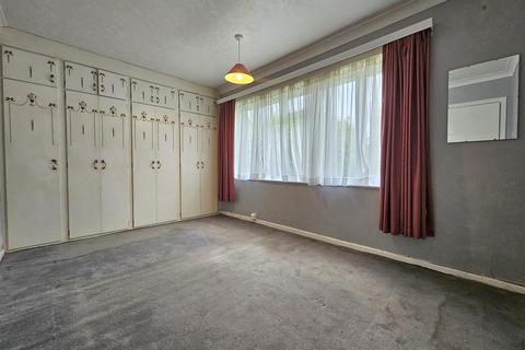 8 Cambridge Avenue, Solihull, B91 1QE