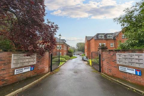 2 bedroom apartment for sale, Wood Moor Court, Sandmoor Avenue, LS17