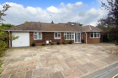 4 bedroom chalet for sale, South View, East Preston BN16