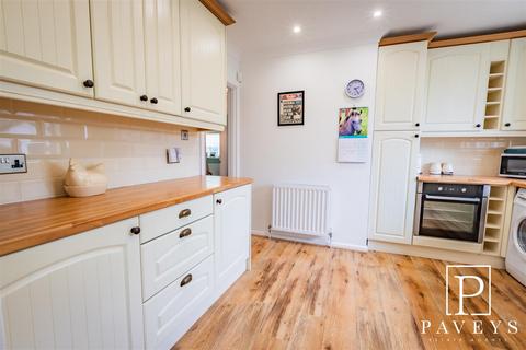 146 Frinton Road, Kirby Cross, Frinton-on-sea, CO13 0PN