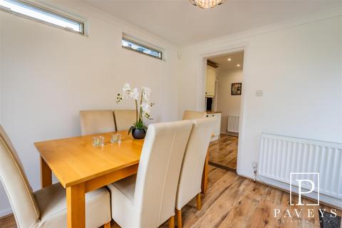 146 Frinton Road, Kirby Cross, Frinton-on-sea, CO13 0PN