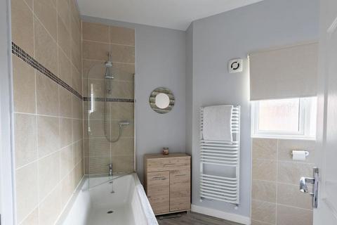 8 Carr Field Close, Pickering, YO18 8EZ