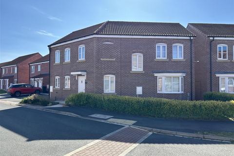 8 Carr Field Close, Pickering, YO18 8EZ