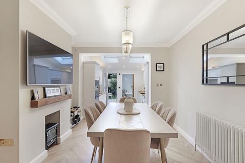 14 Cloverly Road, Ongar, CM5 9BY
