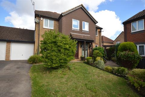 3 bedroom semi-detached house to rent, Temple Close, Luton, Bedfordshire, LU2