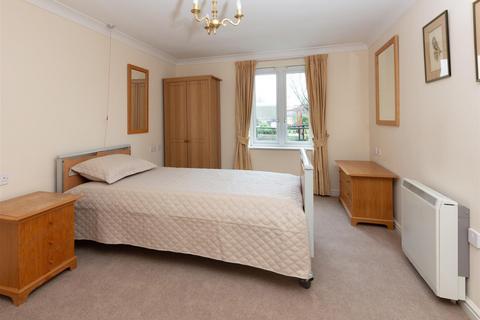 undefined, Windsor Way, Aldershot