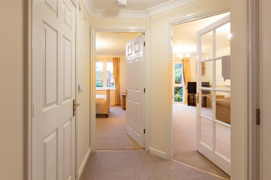 Hallway.jpg