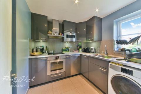 2 bedroom flat for sale, Kent Wharf, Laburnum Street, London, E2