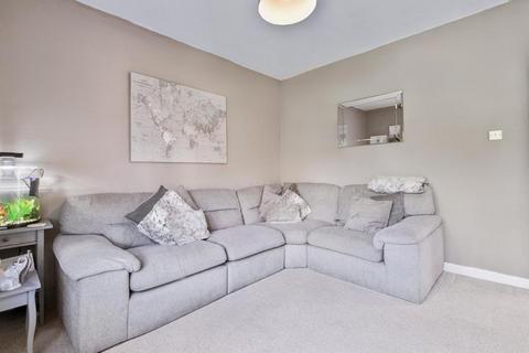 69 Pitlochry Drive, Glasgow, G52 2TF