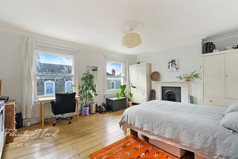 4 bedroom terraced house for sale, Reighton Road, Clapton, E5