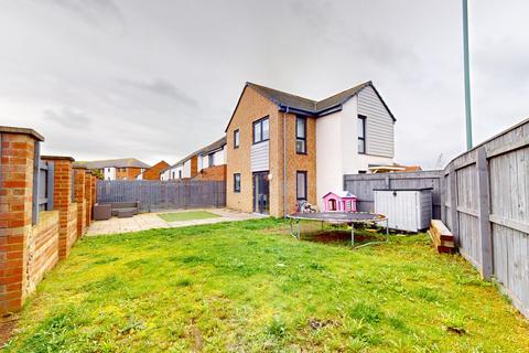 3 bedroom detached house for sale, High Shields Close, South Shields, Tyne and Wear, NE33 5ES