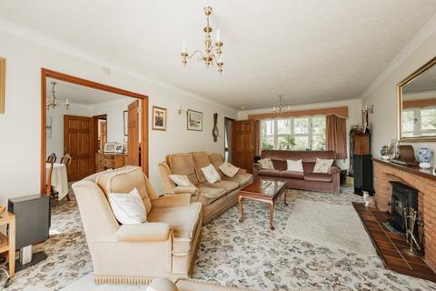 4 bedroom detached house for sale, Norwich Road, Long Stratton, Norfolk