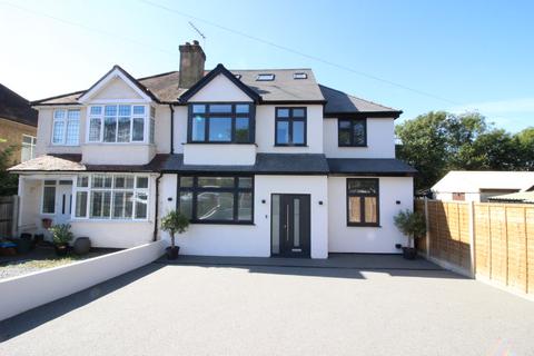 2 Braemar Road, Worcester Park, KT4 8SW