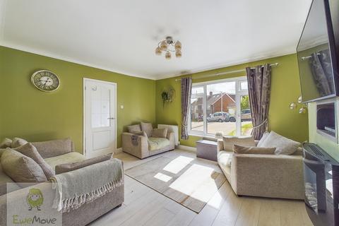 3 bedroom semi-detached house for sale, Charles Drive, Cuxton, Rochester, ME2 1DT