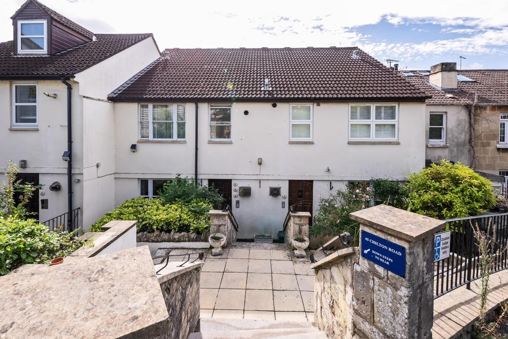 Ground Floor Flat, 45 Chilton Road, Bath, BA1 6 DR